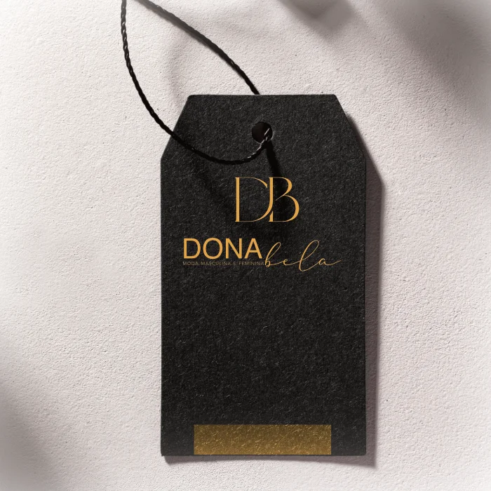 DB-Dona-Bela-Mockup-Etiqueta.webp